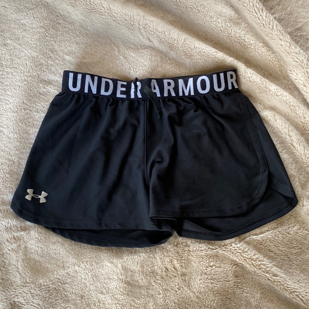 Under Armour Youth Shorts Size YL